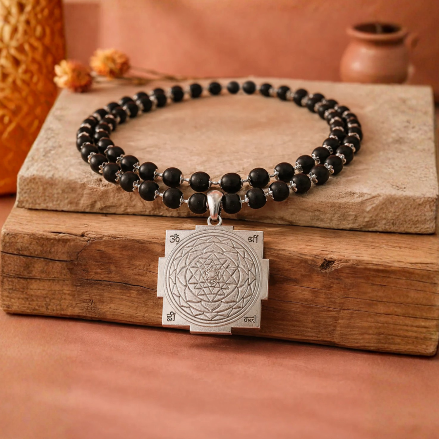 Karungali Silver Cap Mala with Shri Yantra Pendant